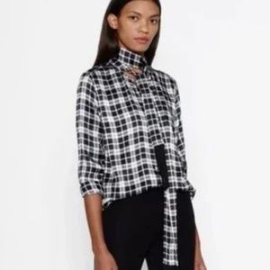 Equipment tassel button down